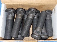 MERITOR CASE OF 10 STUDS MADE IN THE USA