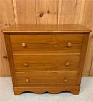 Excellent Pine 3 Drawer Dresser