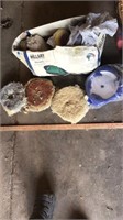 Only Various buffing discs ( untested).