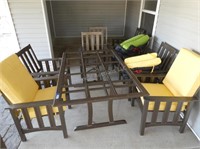 Patio table and 8 chairs - 66" x 41" x 28" tabl