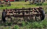 Kewanee 11x 3pt chisel plow