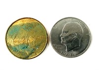 Lot: 1971 Eisenhower Dollar & Vintage Apollo Medal