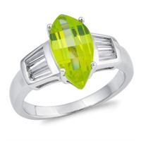 Beautiful 3.90ct Peridot Ring