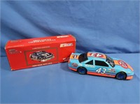 Autographed Richard Petty Nascar 1:24 Coin Bank w/