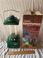Vintage Ray-o-Vac Lantern w/ Box