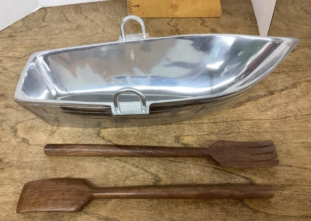 Godinger aluminum serving boat and servers