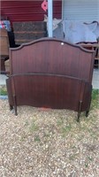 Walnut Depression Curved Foot Full Size Bed