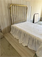 Antique Brass Full Size Bed (great condition!)
