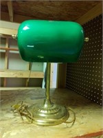 Emerald Bankers Desk Lamp & Brass Base
