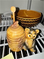 Vintage ARMBEE Honey Bear Jar