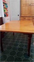 OAK HARVEST TABLE WITH 2 LEAVES