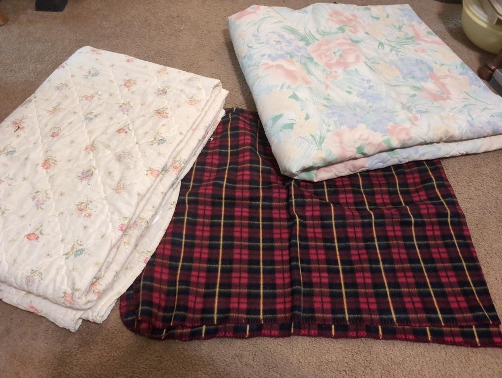 2 bedspreads and fleece throw