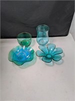 4 Vintage Blue Glass Bowls & Vase