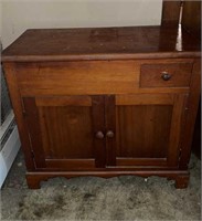 Early Lift Top Cabinet, 1-Drawer, 2-Door