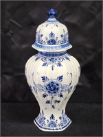 DELFTS HOLLAND HAND PAINTED LIDDED VASE