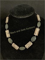 Ladies natural stone necklace