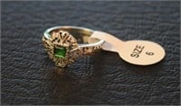 Size 6 Sterling Silver Ring w/ Green Stone
