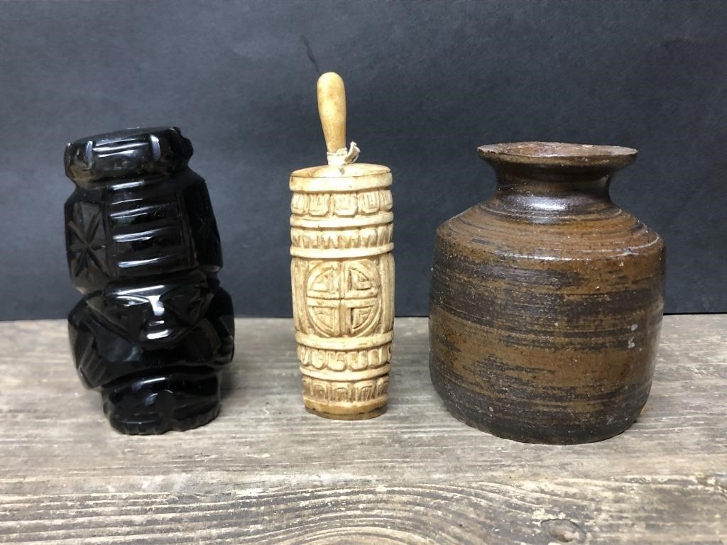 Carved black stone, perfum /snuff bottle, ink well