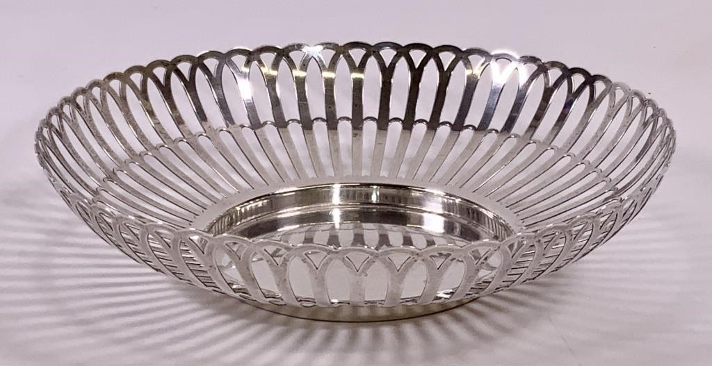 Sterling silver bowl, 234g, open edge, 9" dia.,