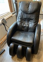 NEOX TS-5000R Massage Chair w/Heat and Massage!