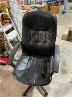 black rolling office chair