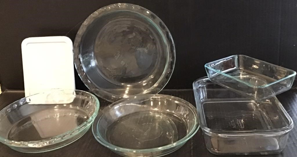 ASSORTED PYREX BAKING DISHES
