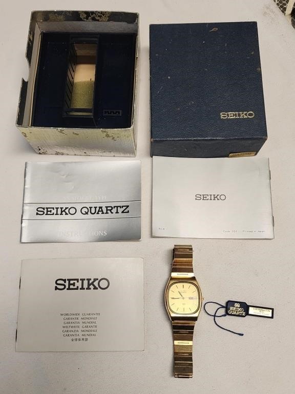 Vintage Men's SEIKO 8223-5359 Watch