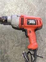 BLACK AND DECKER ELECTRIC DRILL WITH VERY WELL