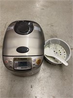 FINAL SALE-WITH STAIN ZOJIRUSHI RICE COOKER AND