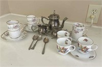 Miniature Tea Set - 16 Pieces