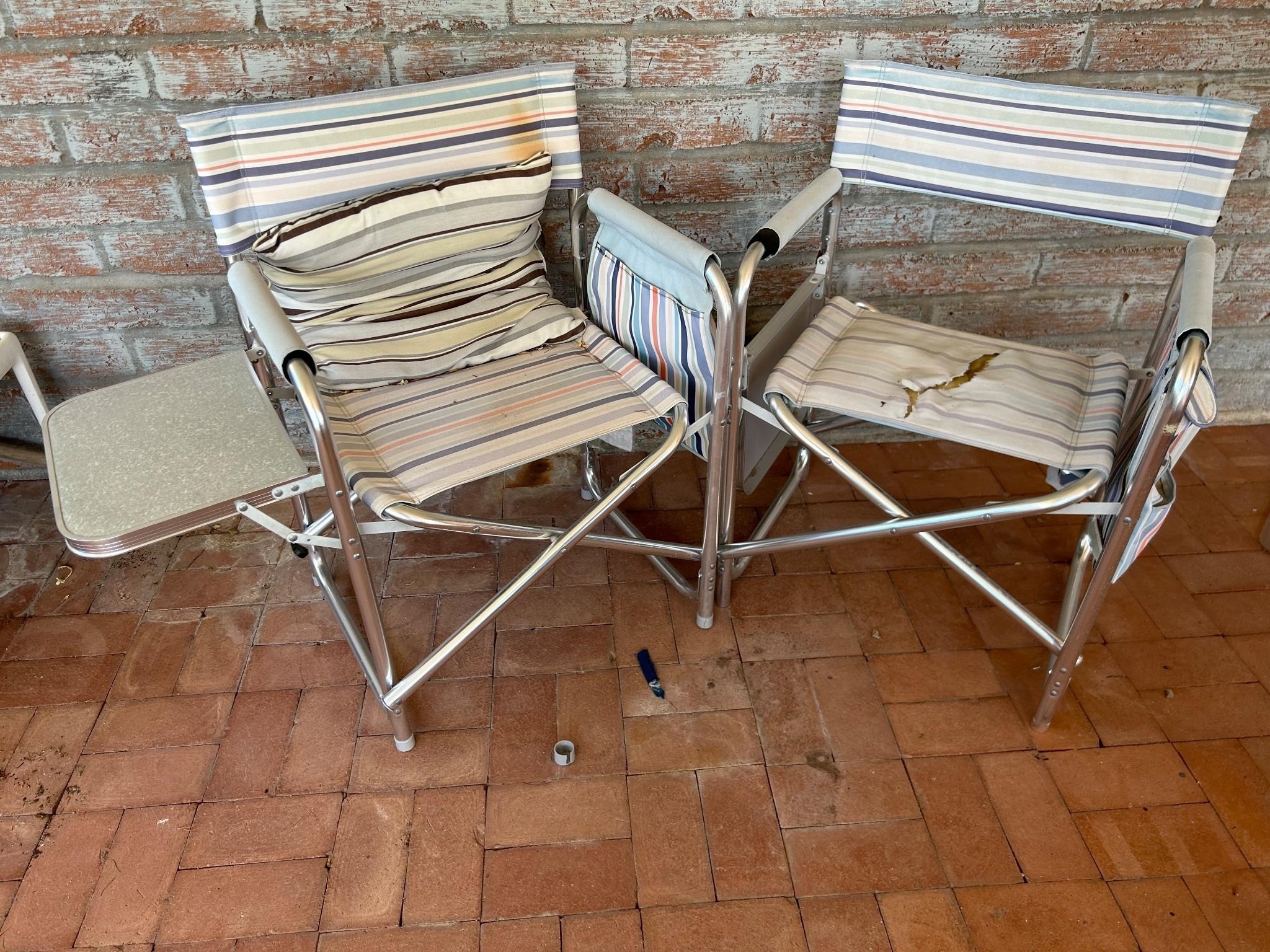 Picnic Time Folding Chairs w Attached Side Tables