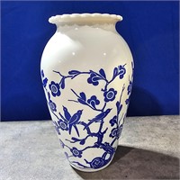 Hoover vase
