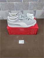 Puma shoes size 10