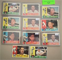 11 1960 Topps Baseball Cards