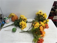 Decorative fake flowers