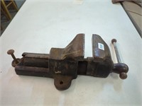 Antique 4" jaw bench vise