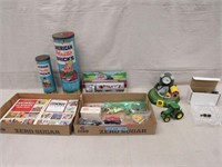 COLLECTIBLE TOYS LOT: