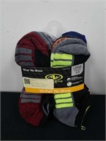 New large size 3 through 9 boys 10 pack socks