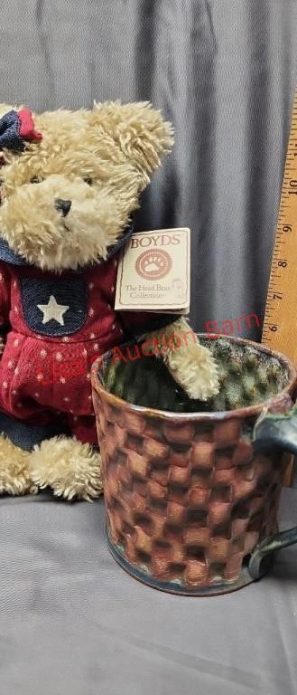 Boyd's Bear And Planted Primitive