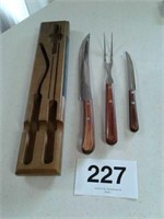 3 PC CASE KNIVES WITH WET STONE