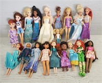 (18) Barbie Dolls & Friends