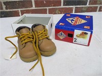 Sz 2 Infant Boots by Workforce