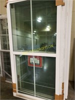 Lot of 2 single hung windows