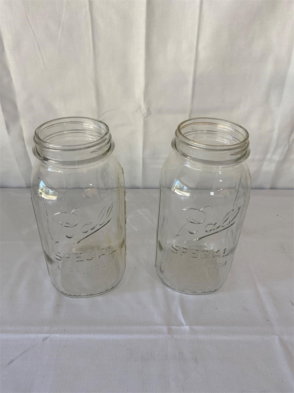 Mason jar pair