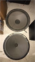 2- 15 inch speakers one is a Jensen