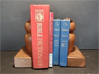 Wooden Owl Bookends with 4 Books