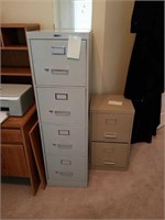 4 drawer and 2 drawer metal file cabinet