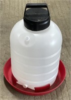 (M) Plastic 5 Gal Chicken Feeder/Waterer