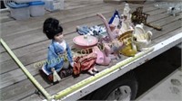 20 pcs collectable figurines & dolls, pottery lc