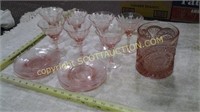 lot vintage pink depression glass Champaign set,